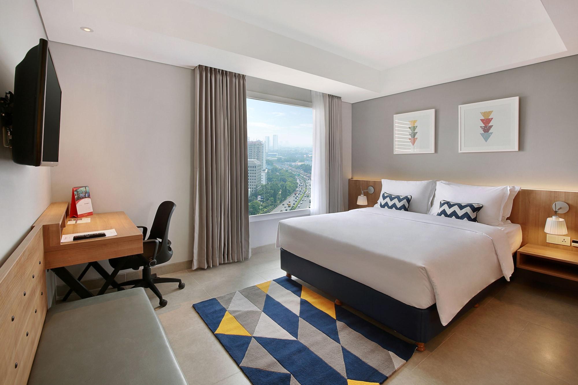 Swiss-Belinn Simatupang Jakarta Exterior photo