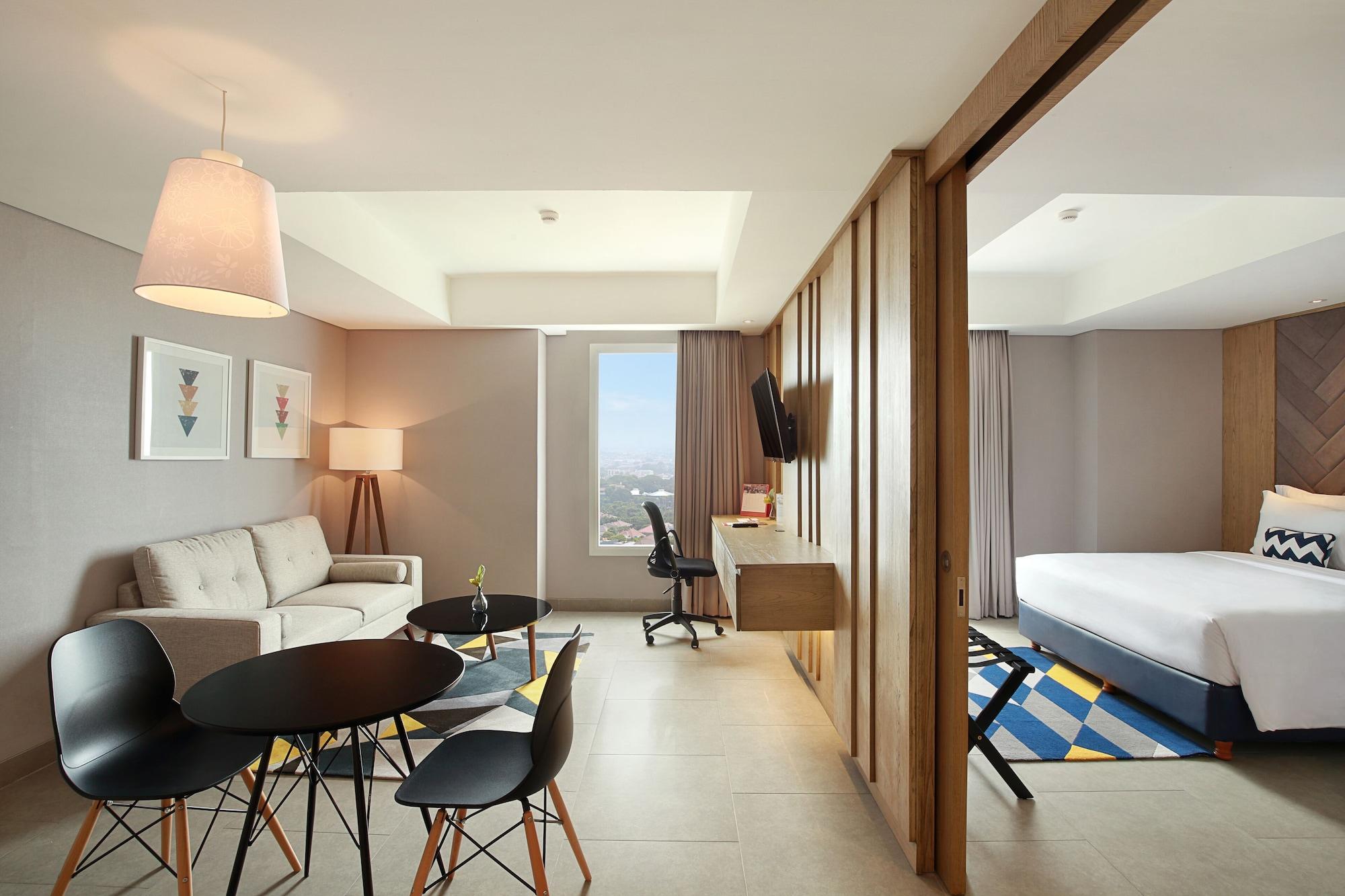 Swiss-Belinn Simatupang Jakarta Exterior photo