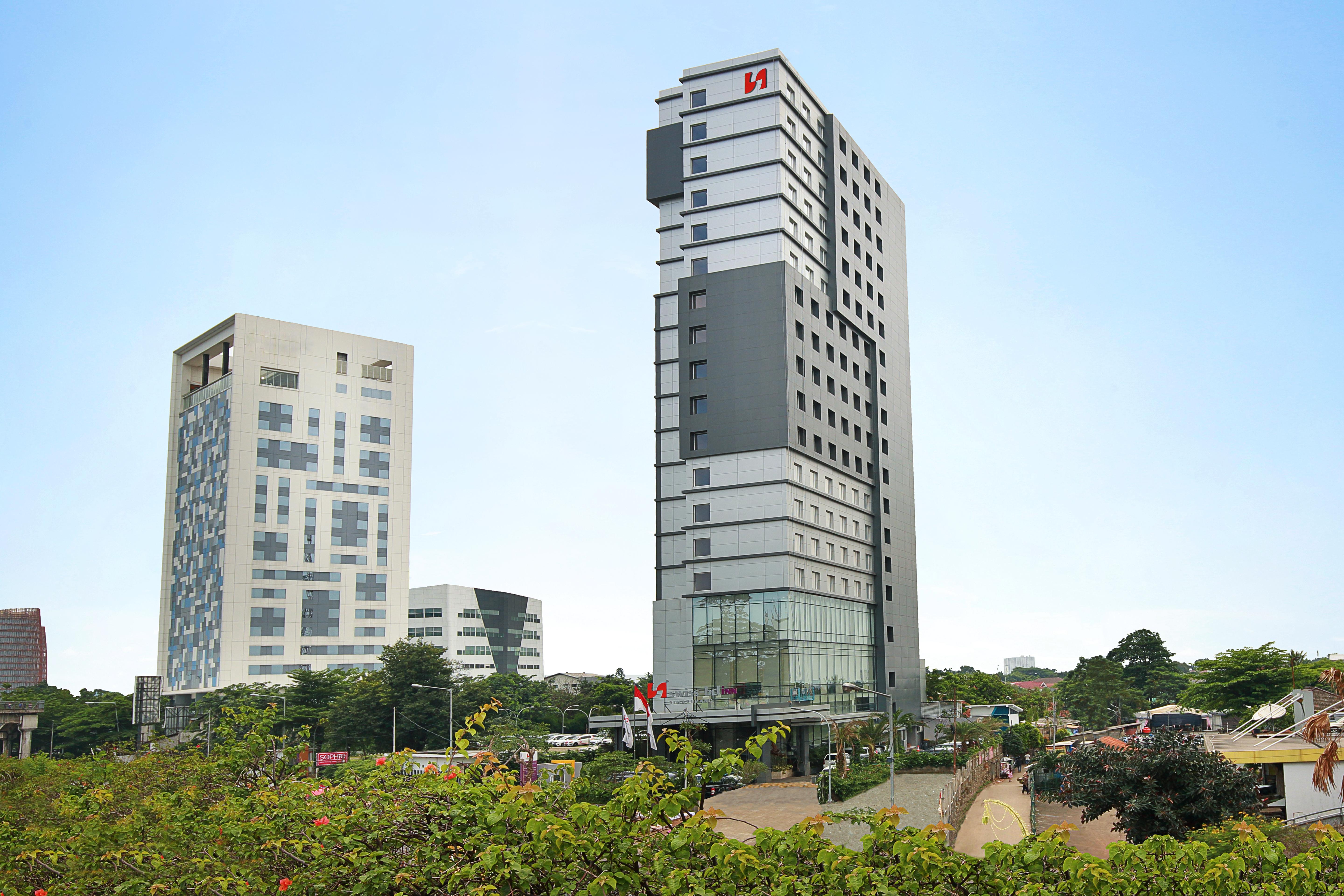 Swiss-Belinn Simatupang Jakarta Exterior photo