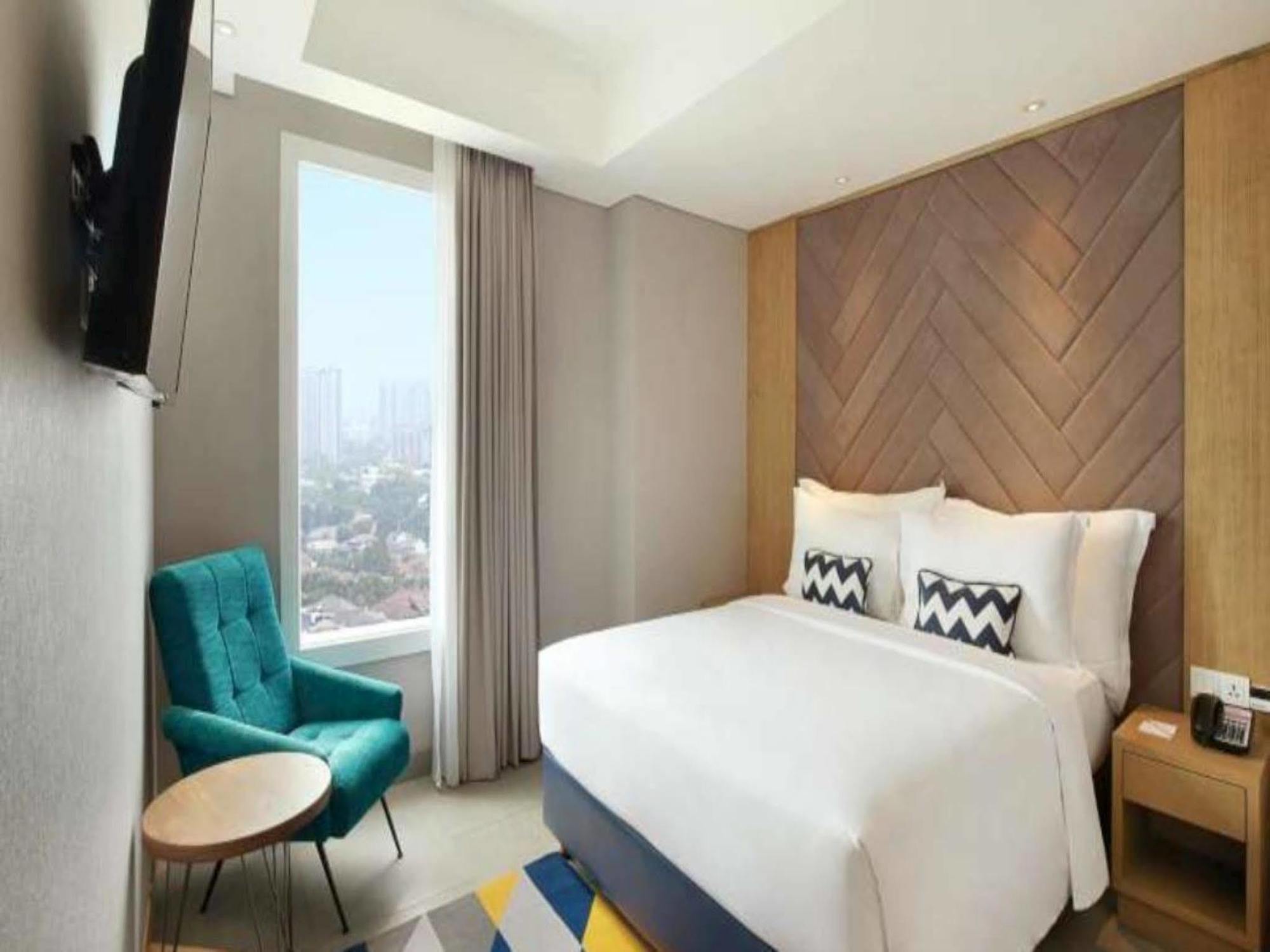 Swiss-Belinn Simatupang Jakarta Exterior photo